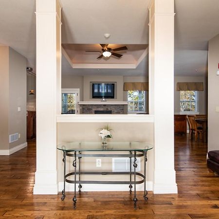 Two Bedroom Villa In The Heart Of Branson! ภายนอก รูปภาพ